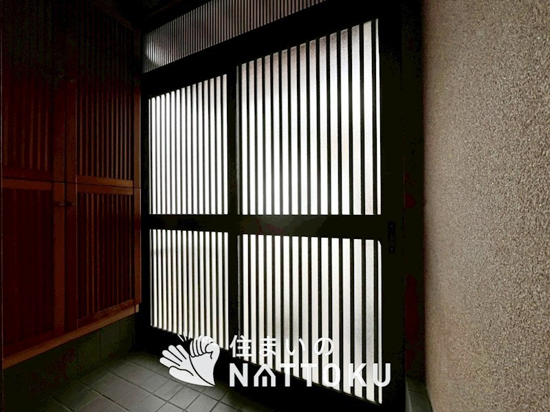 交野市森北 現地写真（玄関）