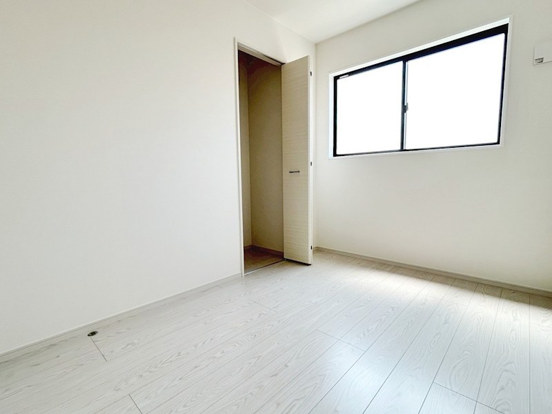 江南市古知野町小金　第3期　1号地 内観写真（リビング以外の居室）