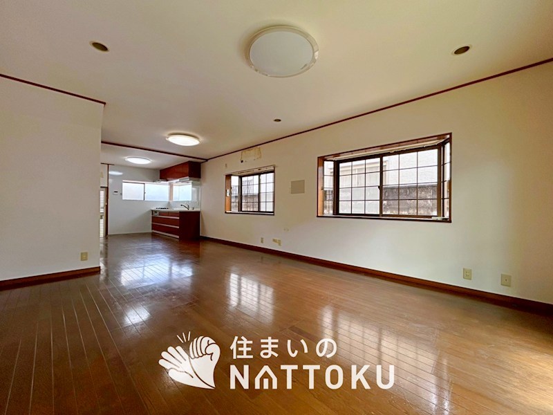 寝屋川市太秦緑が丘　 内観写真（リビング）