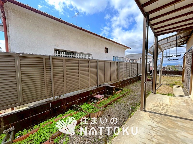 寝屋川市太秦緑が丘　 現地写真（庭）