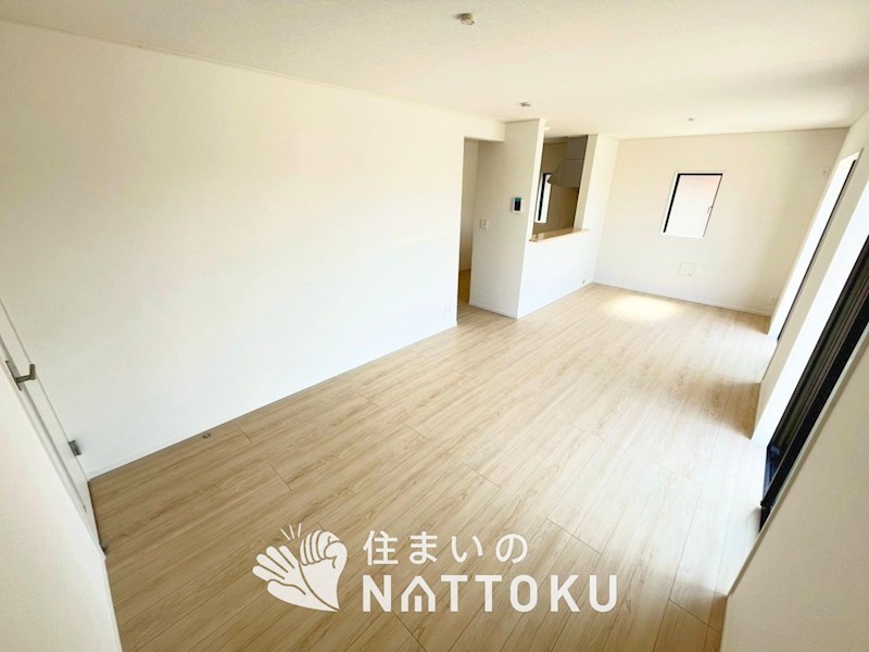 枚方市出口　第16期　 内観写真（リビング）