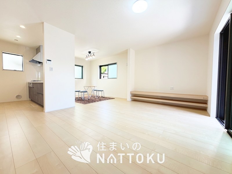 城陽市寺田今堀　第2期 内観写真（リビング）