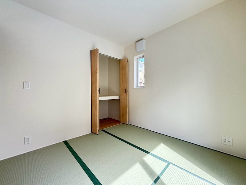 加古郡播磨町二子立辻　第25-1期　1号地  内観写真（リビング以外の居室）
