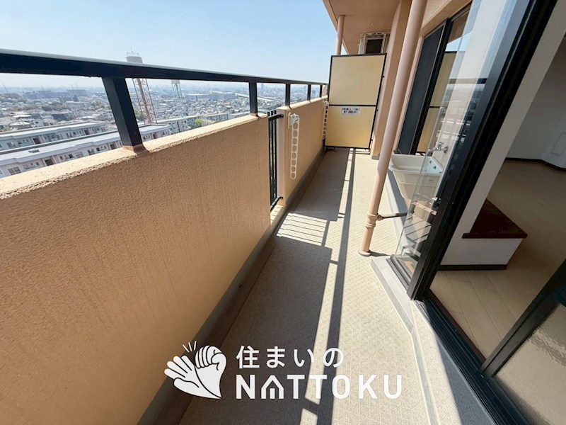 ふぁみーゆ寝屋川セントラルパーク　B棟 現地写真（バルコニー）