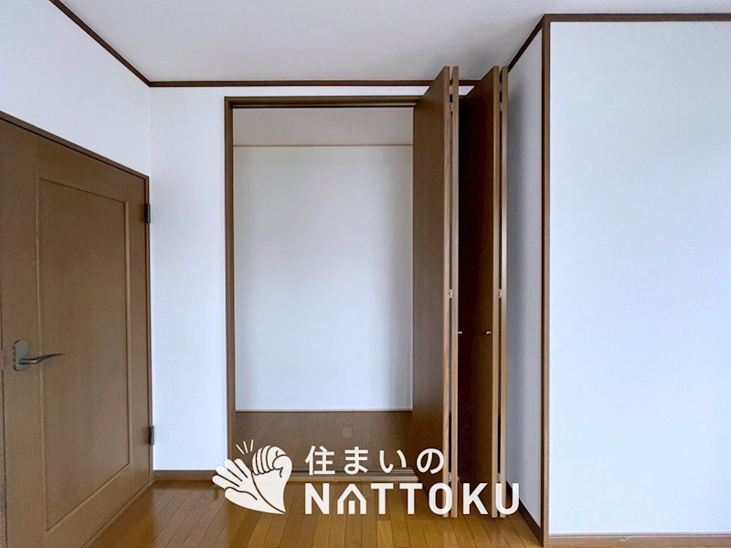 枚方市片鉾東町  内観写真（収納）