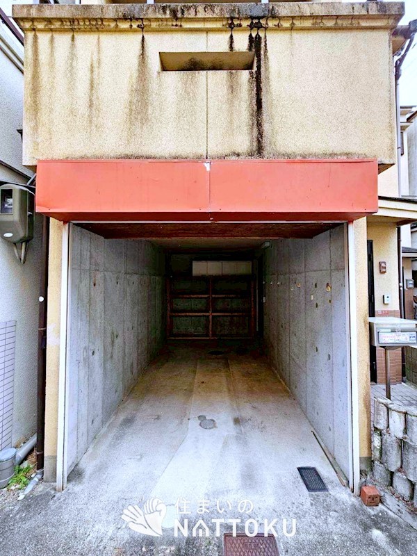 枚方市長尾元町　 現地写真（駐車場）