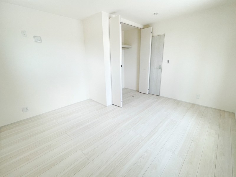 彦根市平田町　第5期　1号地 内観写真（リビング以外の居室）
