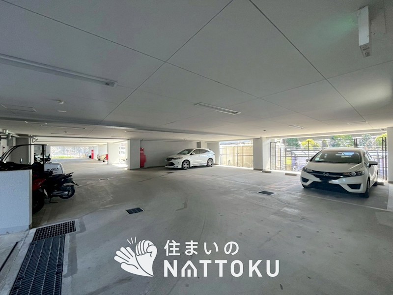 日興交野スカイマンション 共用部写真（駐車場）