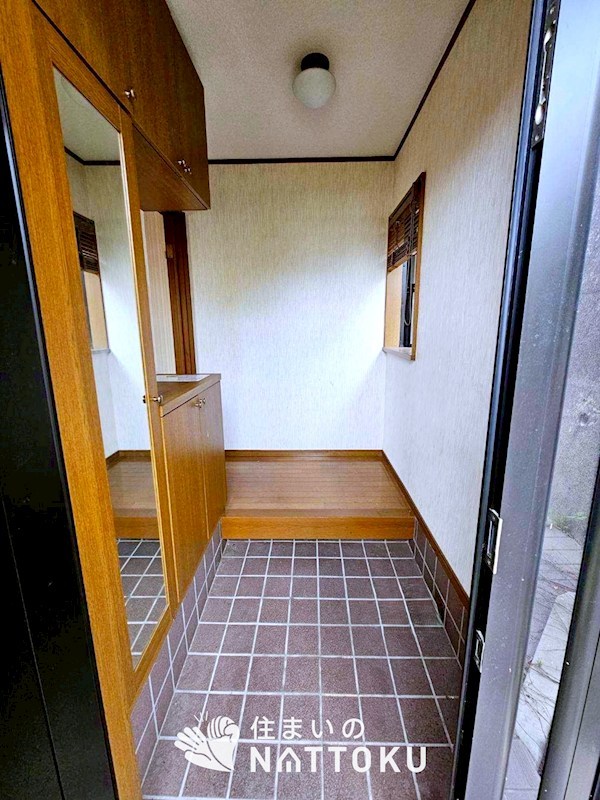 寝屋川市菅相塚町 現地写真（玄関）