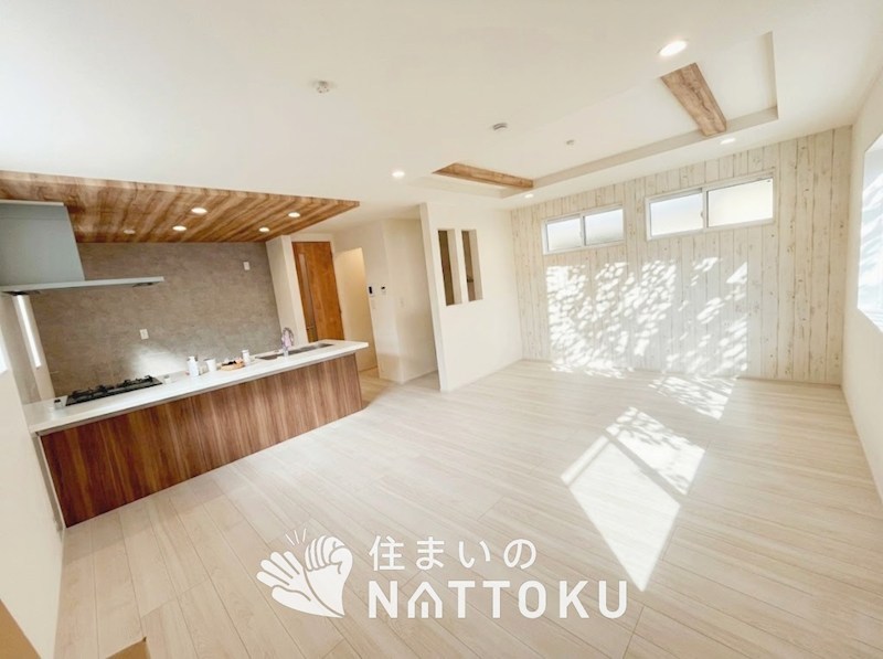 寝屋川市太秦中町 内観写真（リビング）
