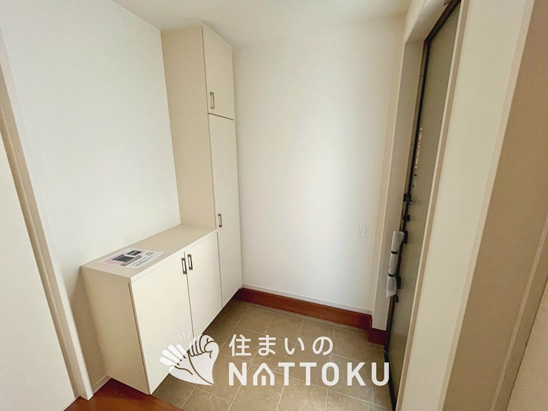枚方市香里園桜木町　第2期　2号地 現地写真（玄関）