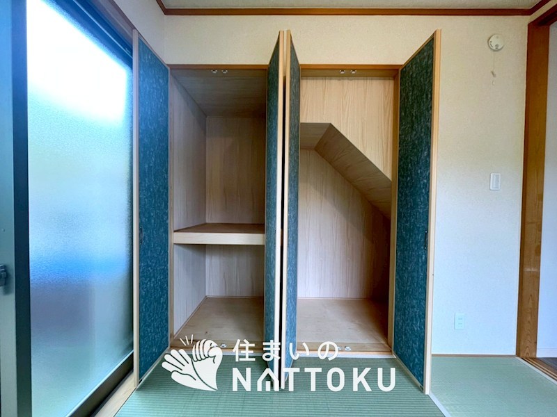 枚方市尊延寺　 内観写真（収納）