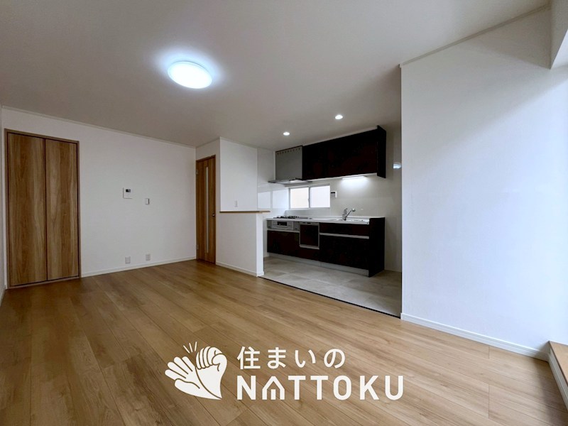 枚方市津田東町 内観写真（リビング）