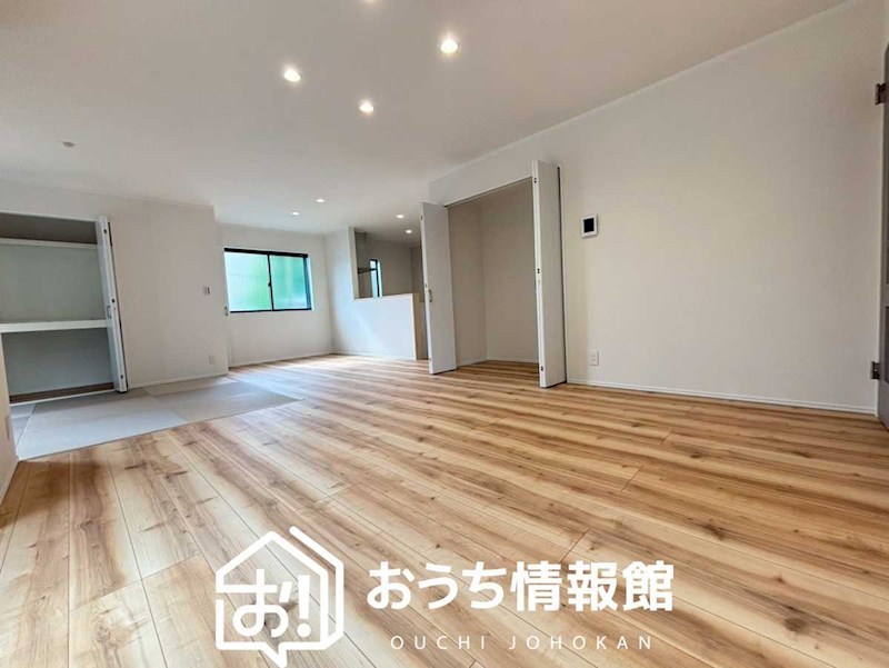 岐阜市茜部菱野　A号地 内観写真（リビング）