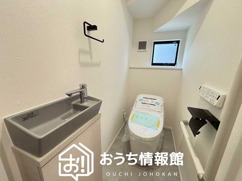 岐阜市茜部菱野　B号地  内観写真（トイレ）
