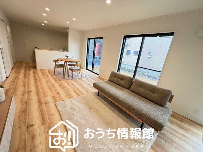 岐阜市東鶉　A号地　 内観写真（リビング）