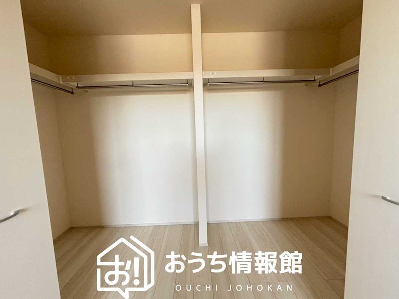 美濃加茂市西町　3号地 内観写真（収納）