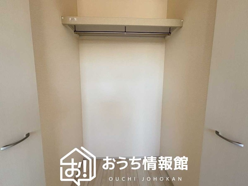 美濃加茂市西町　3号地 内観写真（収納）