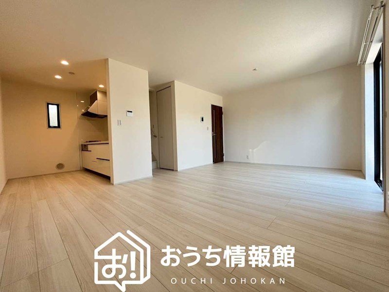 岐阜市西川手　4号地 内観写真（リビング）