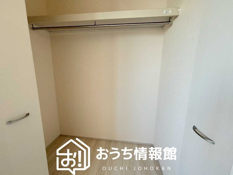 岐阜市西川手　4号地 内観写真（収納）