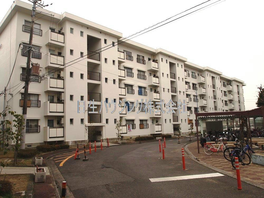 泉北槇塚台住宅10号棟 外観写真