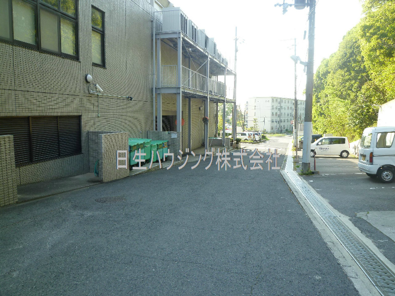 ファミール竹城台 その他