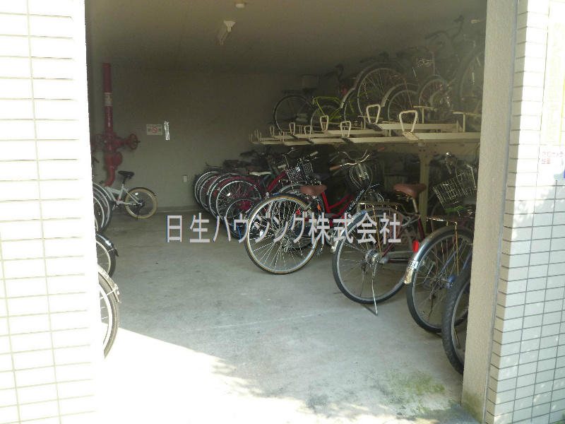 ファミール竹城台 その他