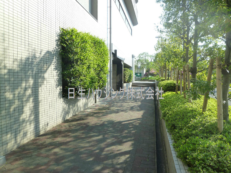 ファミール竹城台 その他