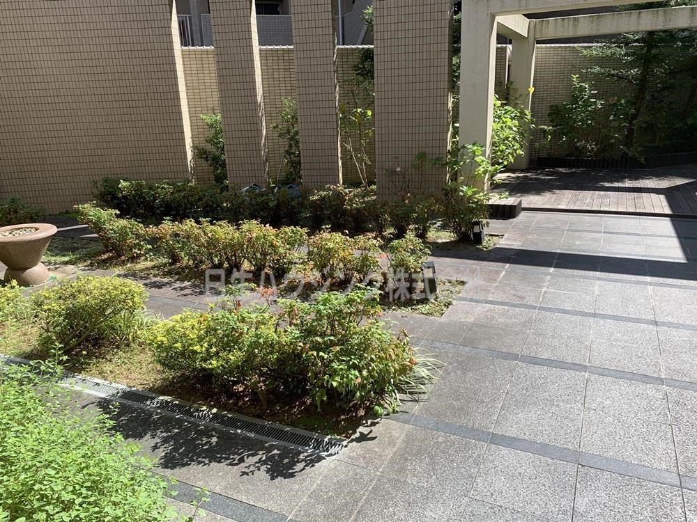 ロイヤルアーク泉ヶ丘 その他