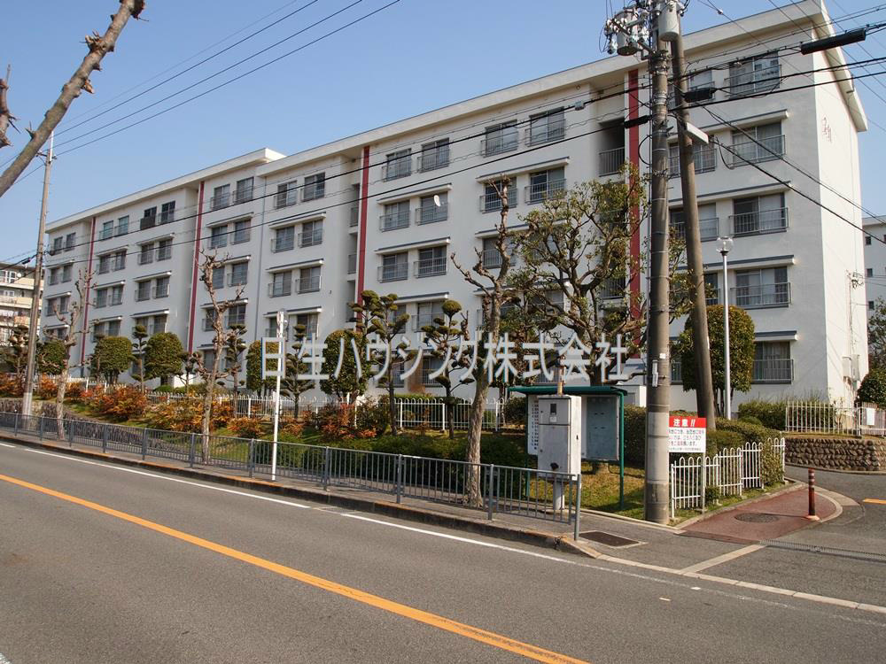 茶山台第１次住宅11号棟 外観写真
