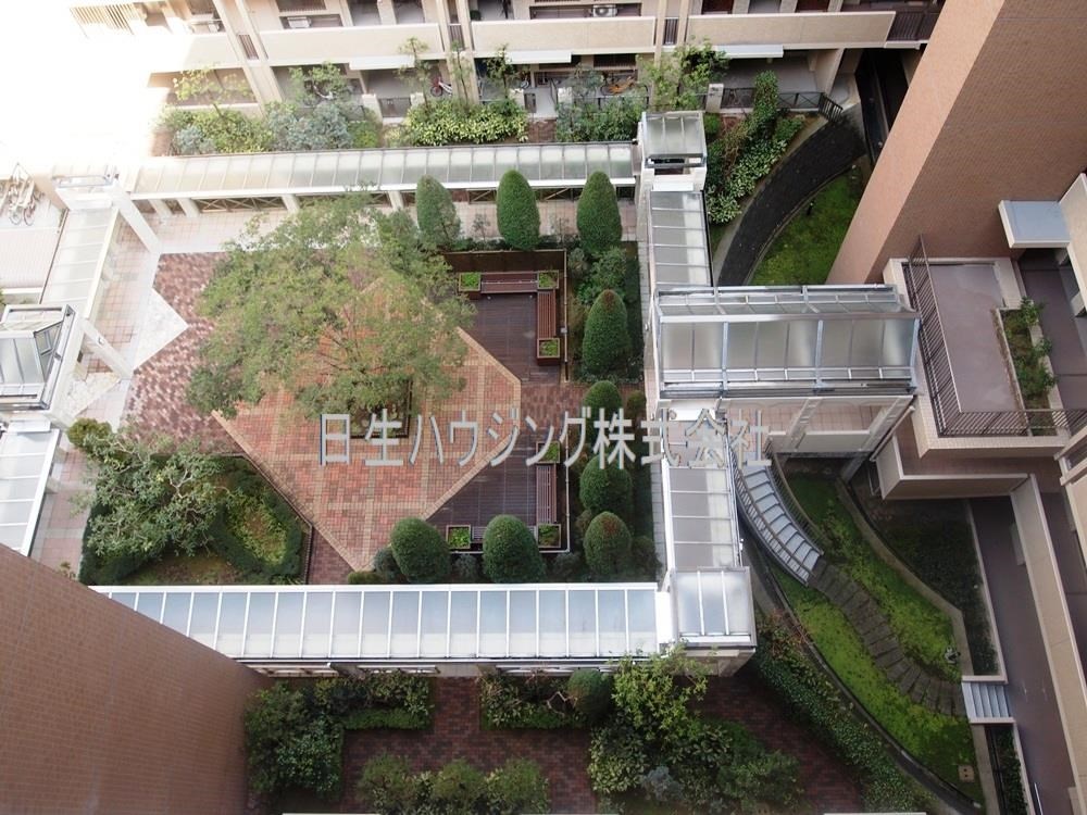 ロイヤルアーク泉ヶ丘 その他