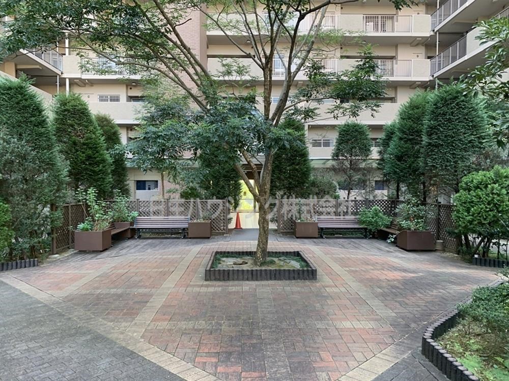 ロイヤルアーク泉ヶ丘 その他