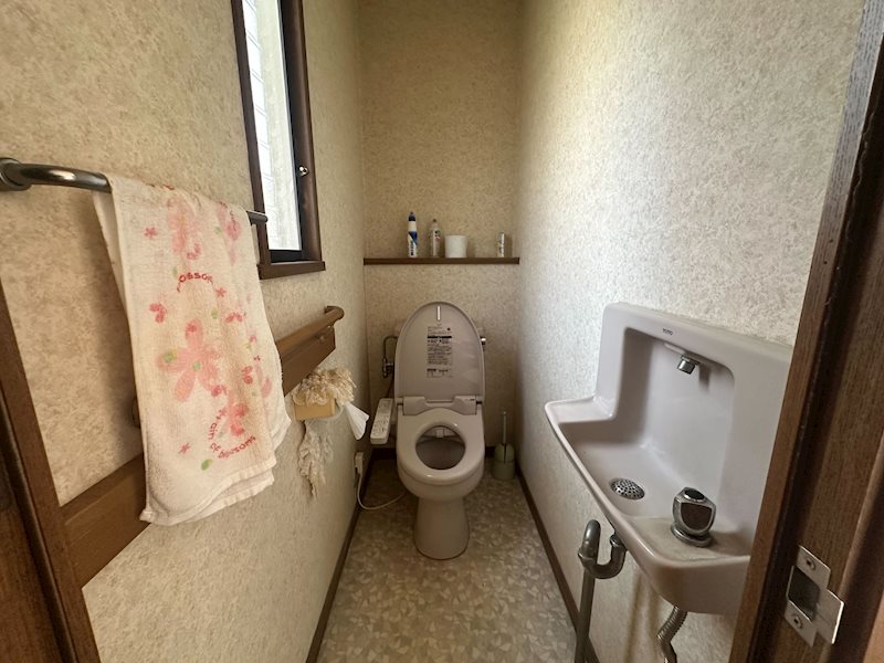 愛西市町方町石塚 内観写真（トイレ）