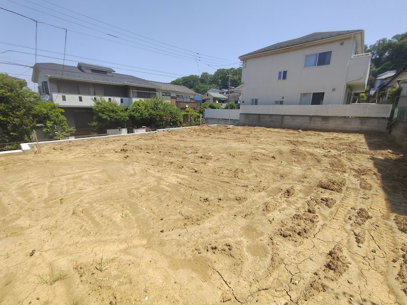 天然無垢材を使用した上質空間　日野市程久保　条件付き売地  外観写真
