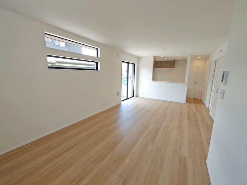 6.6帖＋5.3帖の固定階段小屋裏収納が魅力。三方角地が生む、陽だまりの住まい！ その他