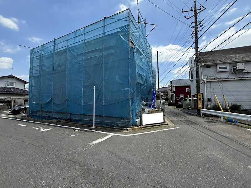 収納力豊富な固定階段式小屋裏収納と、お洒落な外観デザインが魅力です。 その他