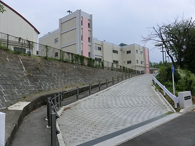 多摩市和田　新築戸建 周辺画像1