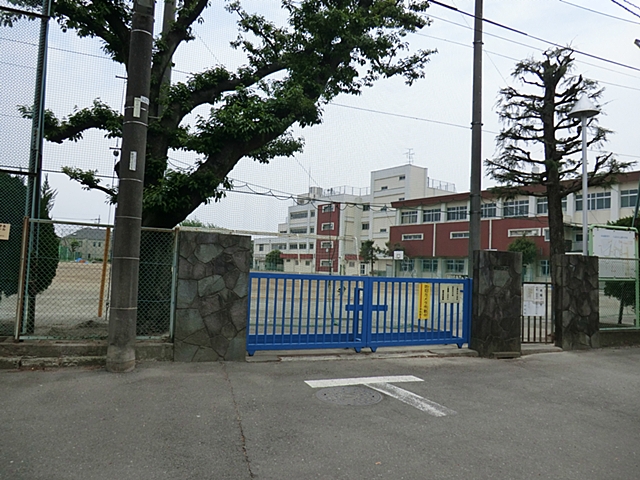 武蔵野市桜堤３丁目　5期【3号棟】　～太陽光発電標準装備◎耐震・制震安心の住まい～  中学校