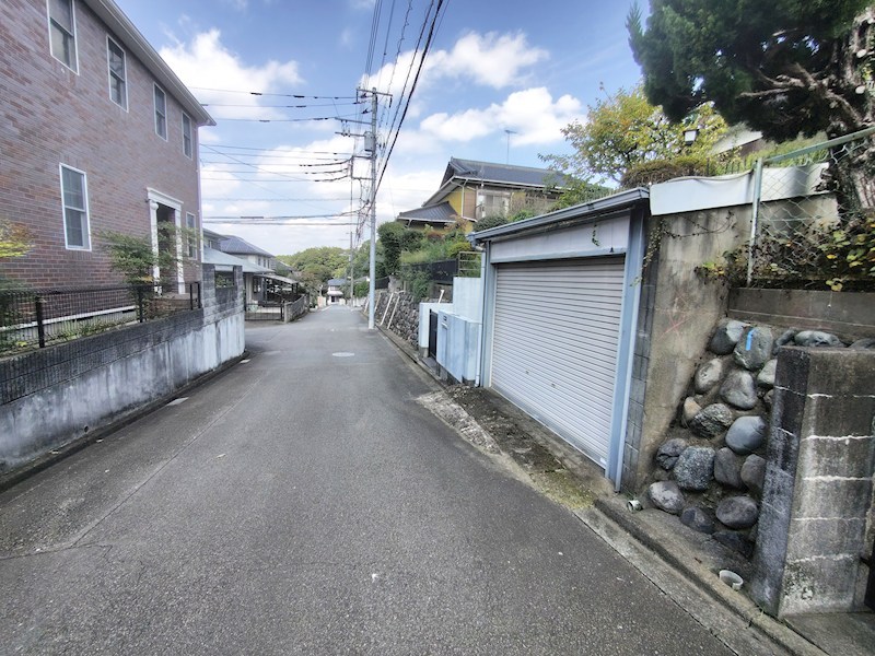 多摩市桜ケ丘３丁目　全２区画/No.2　新規分譲宅地　―眺望良好＋フリープラン自由設計―  現地写真（前面道路含む現地写真）