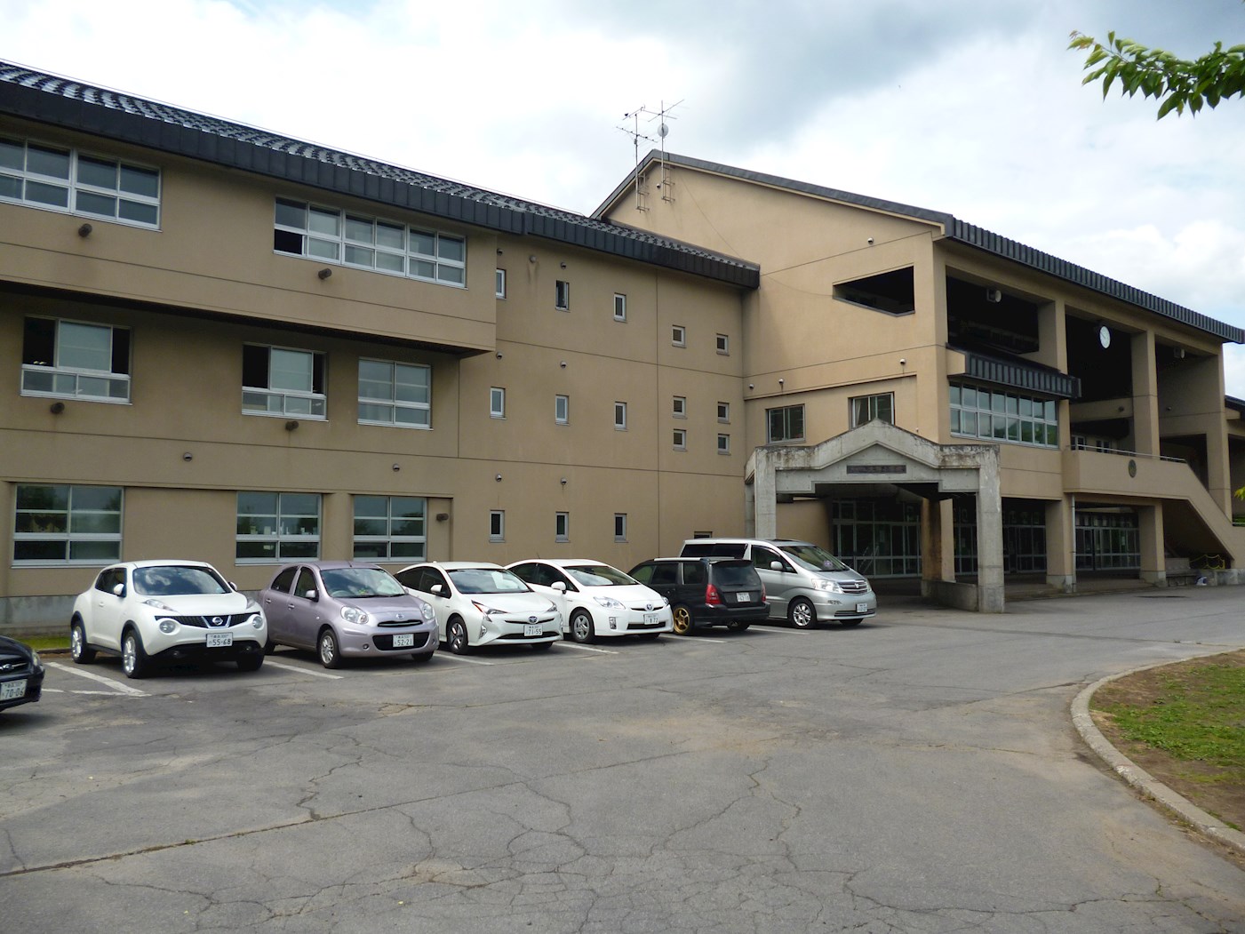 大鰐町下牡丹森土地 小学校