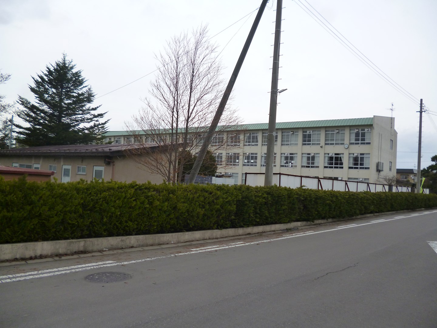 平川市新屋町土地 小学校