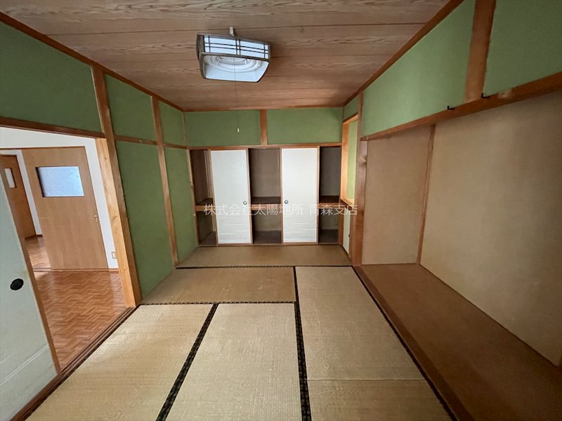金沢3丁目中古住宅 内観写真（リビング以外の居室）