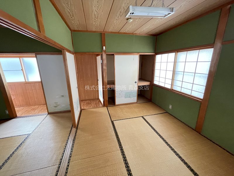 金沢3丁目中古住宅 内観写真（リビング以外の居室）