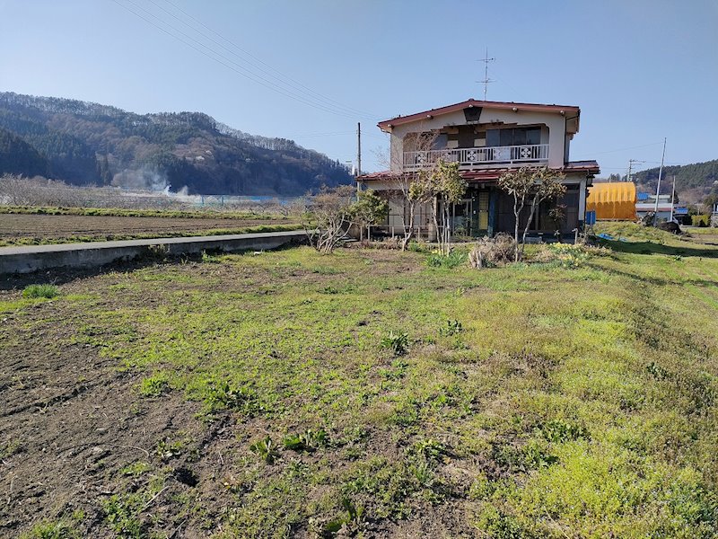 南部町相内中古住宅 現地写真（庭）