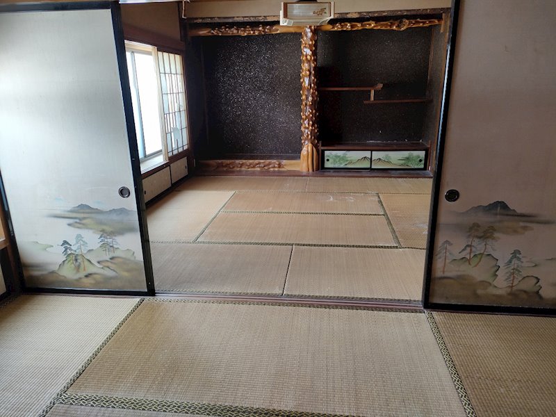 南部町相内中古住宅 内観写真（リビング以外の居室）