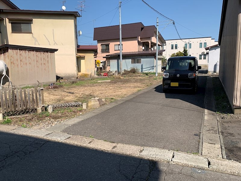 浪岡若松売地Ｂ 現地写真（前面道路含む現地写真）