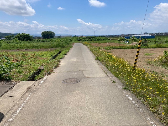 泉野内野土地 現地写真（前面道路含む現地写真）