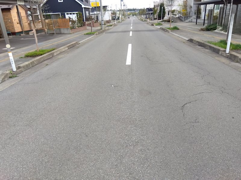 泉野一丁目土地B 現地写真（前面道路含む現地写真）