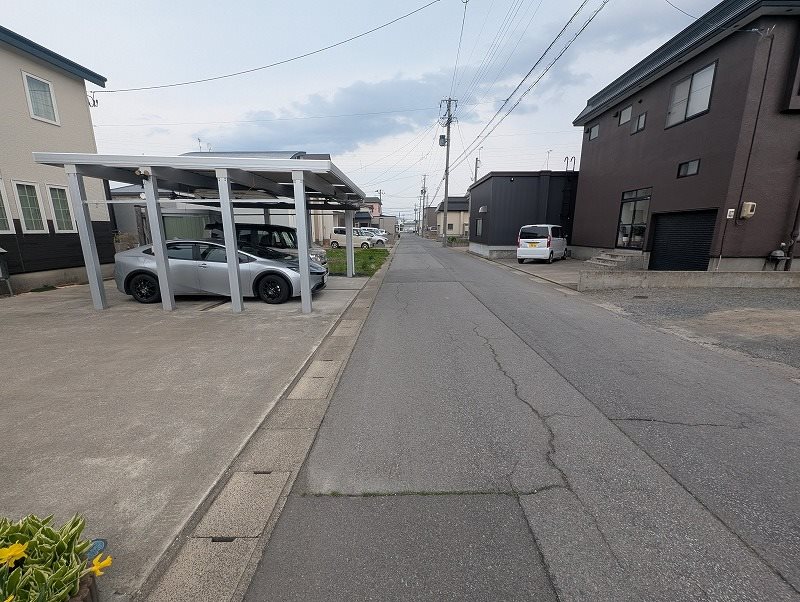 五所川原市中央３丁目17番　土地 現地写真（前面道路含む現地写真）