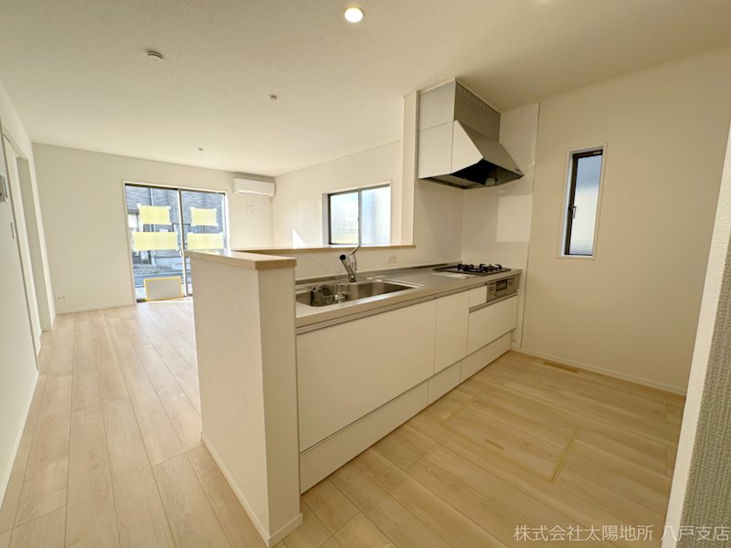 八戸市江陽第8　3号棟 内観写真（キッチン）